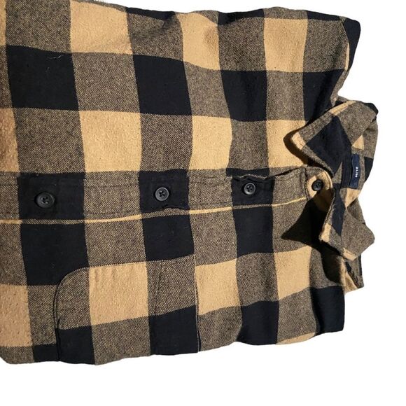 J Crew flannel long sleeved flannel shirt excellent condition. Slim fit size M - Picture 1 of 3